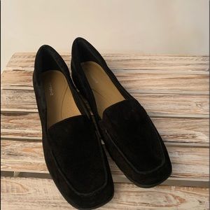 Easy Spirit sueded Abide loafer, size 9.5 N